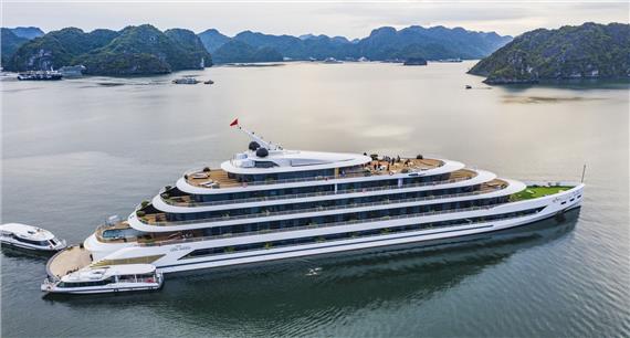 Du thuyền Sea Star Hạ Long